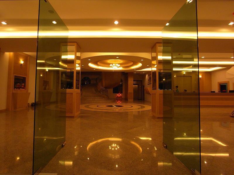 Major Grand Hotel Chum Phae Exterior photo